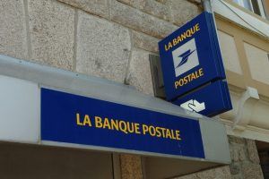 La Banque Postale va facturer les retraits déplacés, évitez les ! banque postale