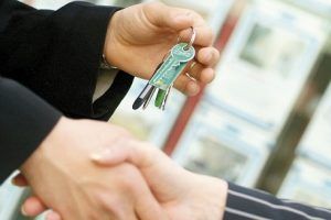 Externaliser la gestion de son patrimoine immobilier, pourquoi pas ?